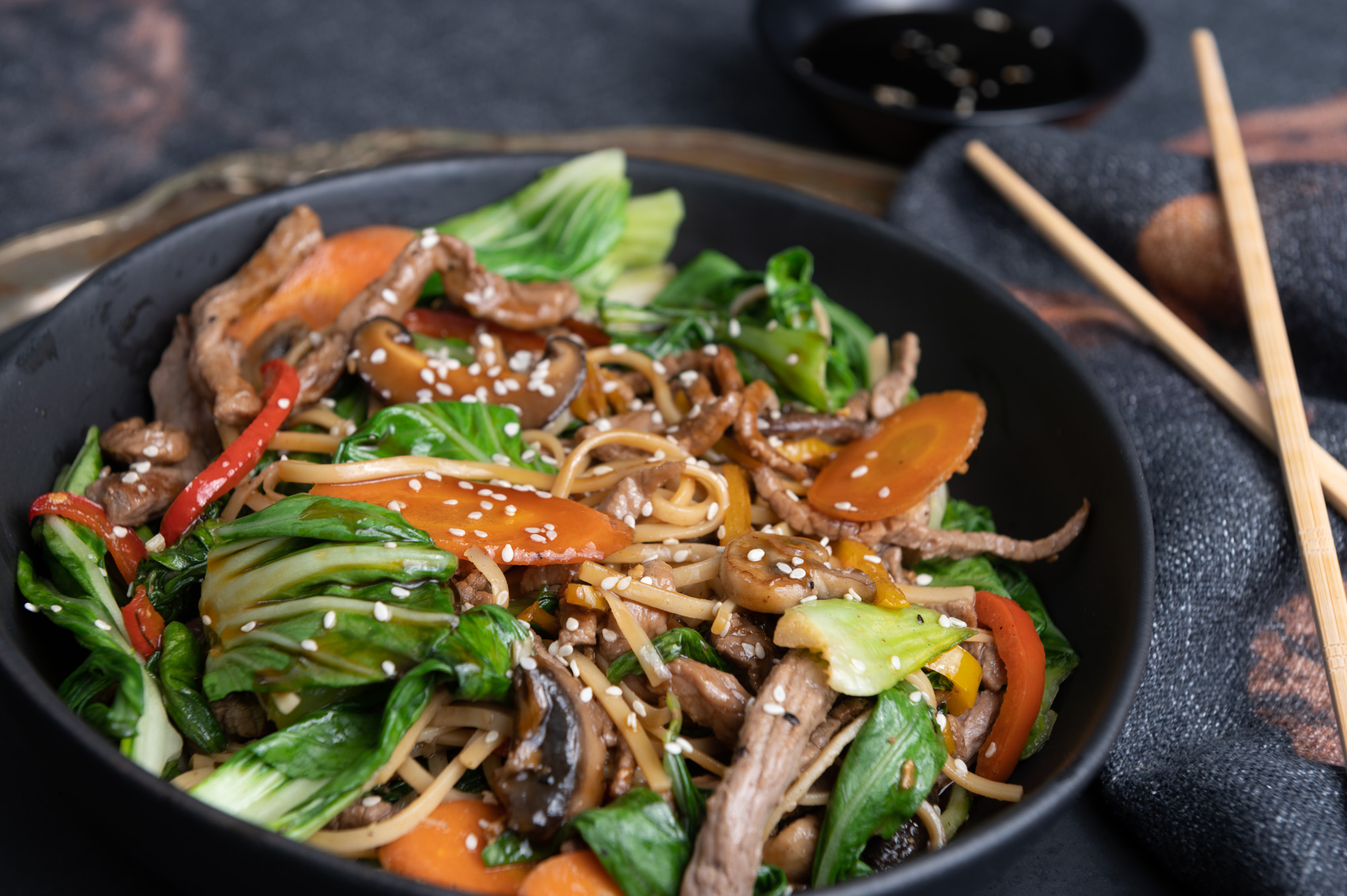 Mongolian Beef, Veg & Noodle Stir Fry 350g